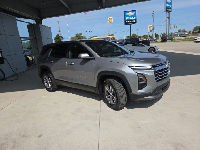 New 2026 Chevrolet Equinox LT image 3