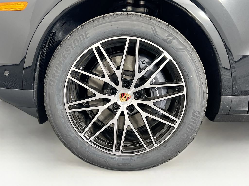 New 2026 Porsche Cayenne Coupe image 33