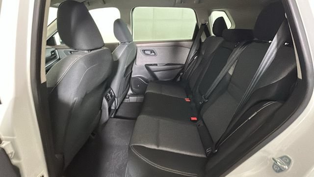 Used 2022 Nissan Rogue S FWD image 27