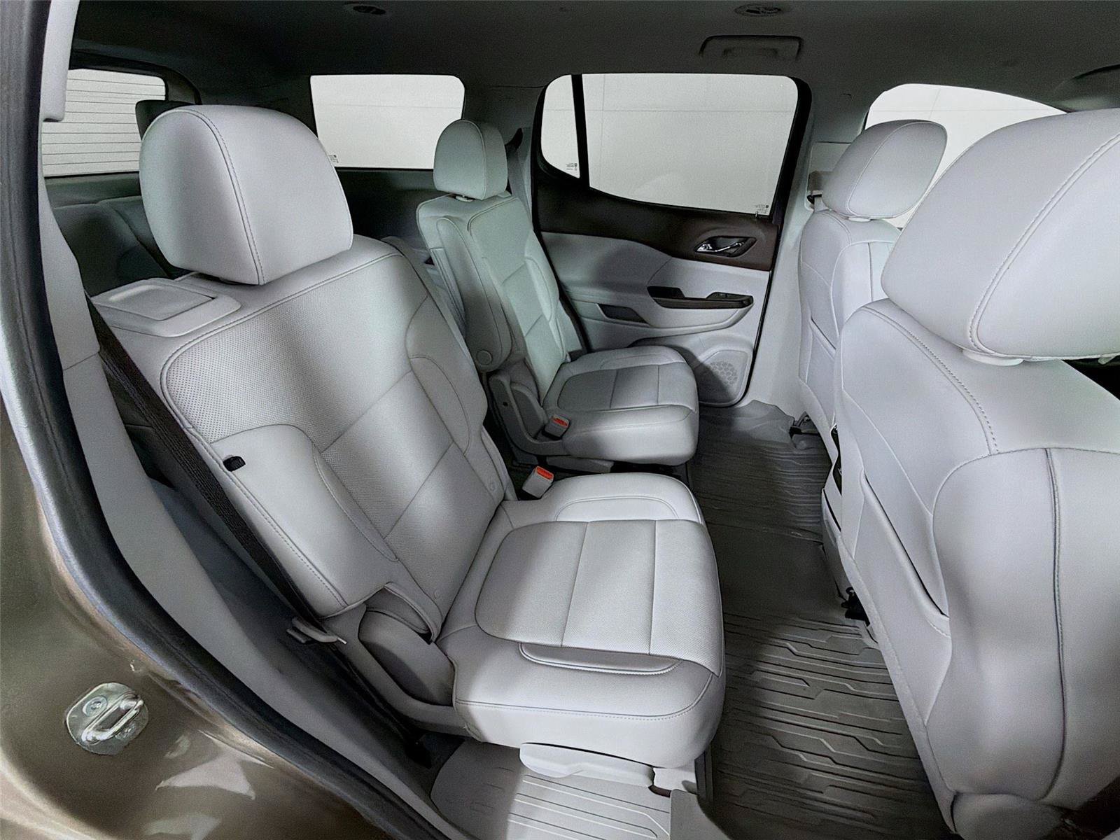 Used 2023 GMC Acadia SLT w/ Technology Package AWD/4WD image 29