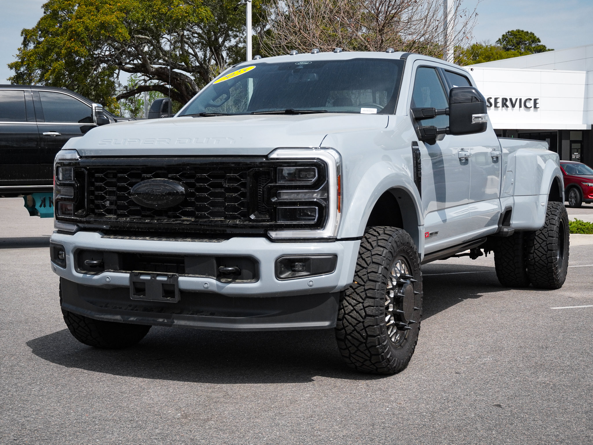 Used 2025 Ford F450 Platinum AWD/4WD image 5