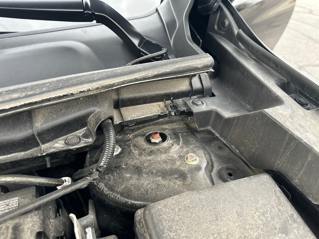 Used 2024 Mitsubishi Outlander AWD image 11