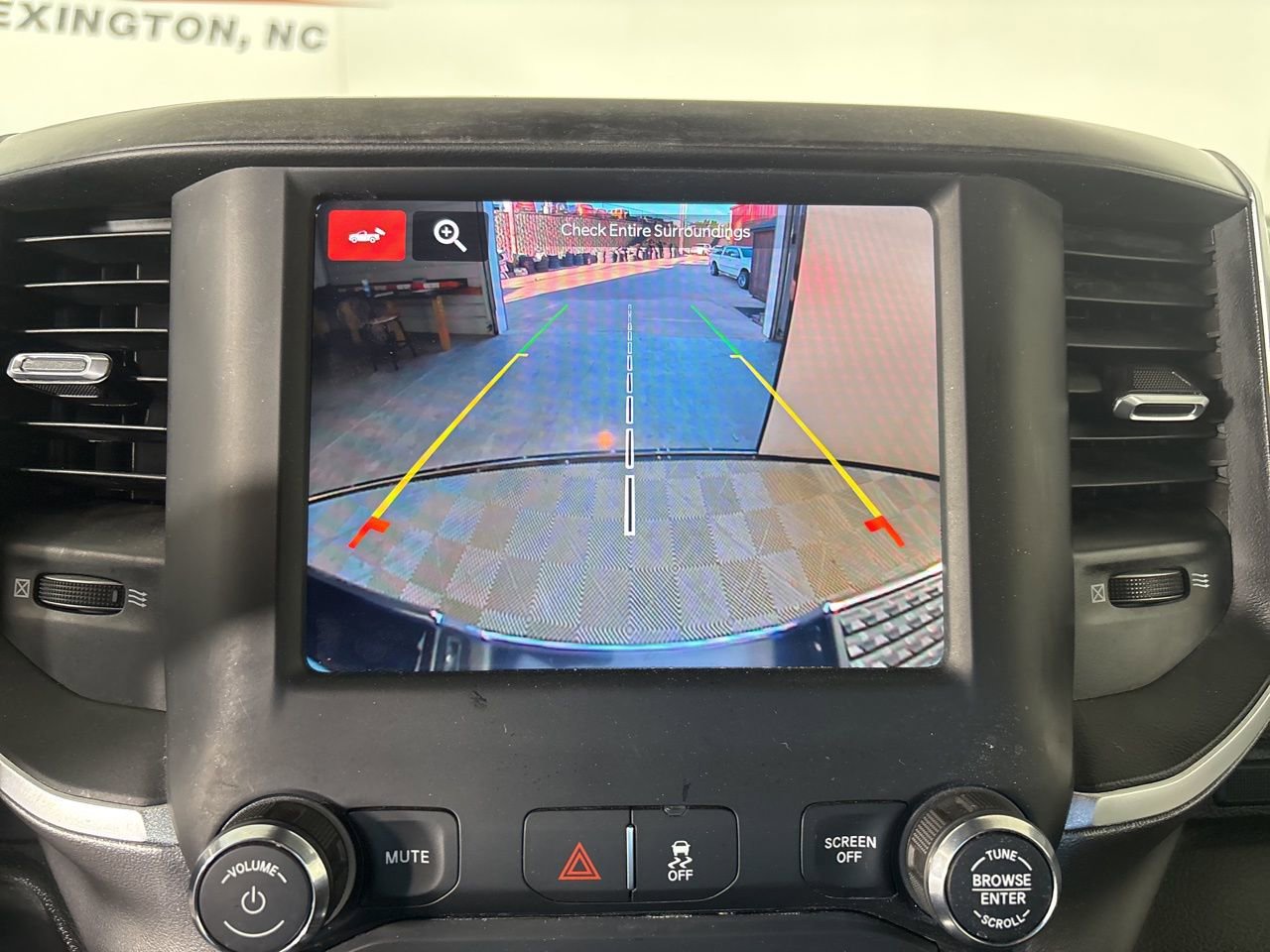 Used 2024 RAM 3500 Big Horn image 17