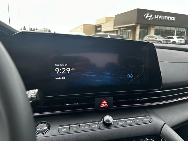 Certified 2025 Hyundai Elantra SEL FWD image 46