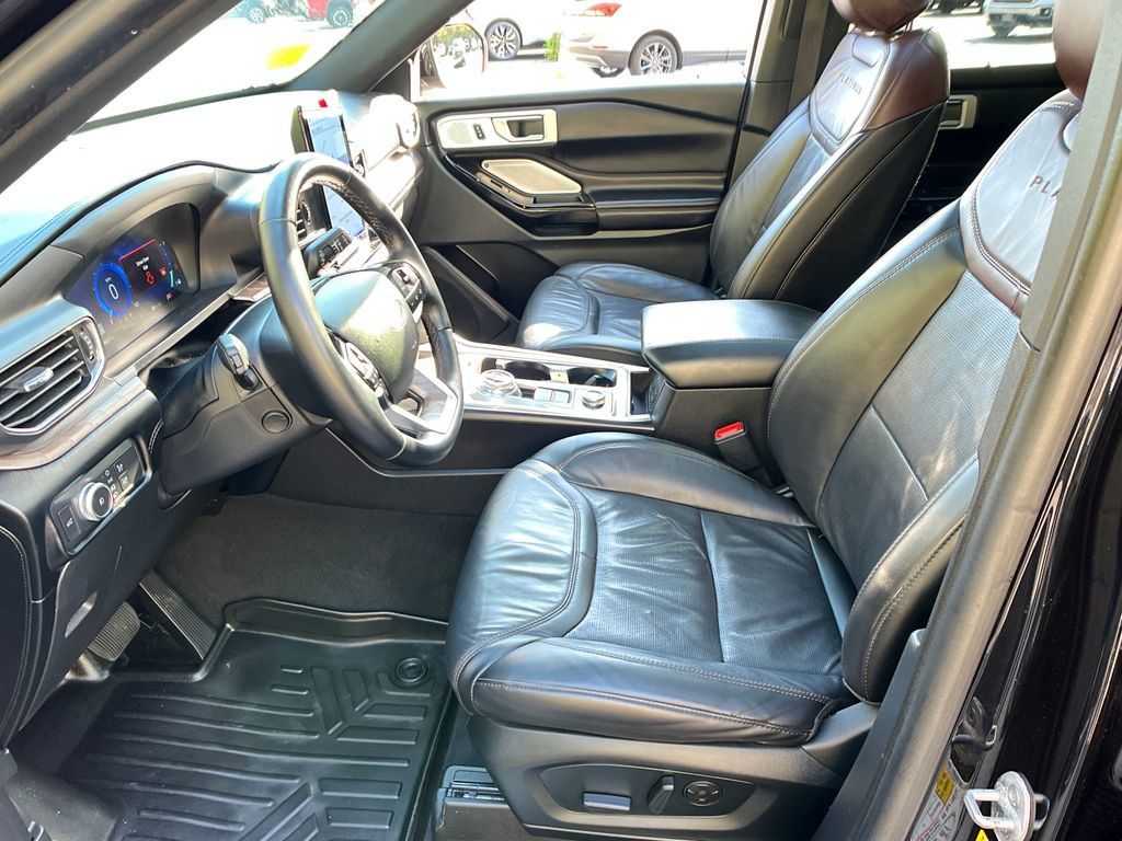 Used 2022 Ford Explorer Platinum w/ Equipment Group 601A AWD/4WD image 9