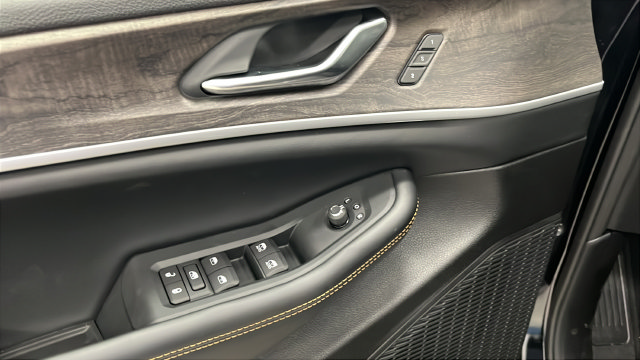 New 2026 Jeep Grand Cherokee Limited AWD/4WD image 21