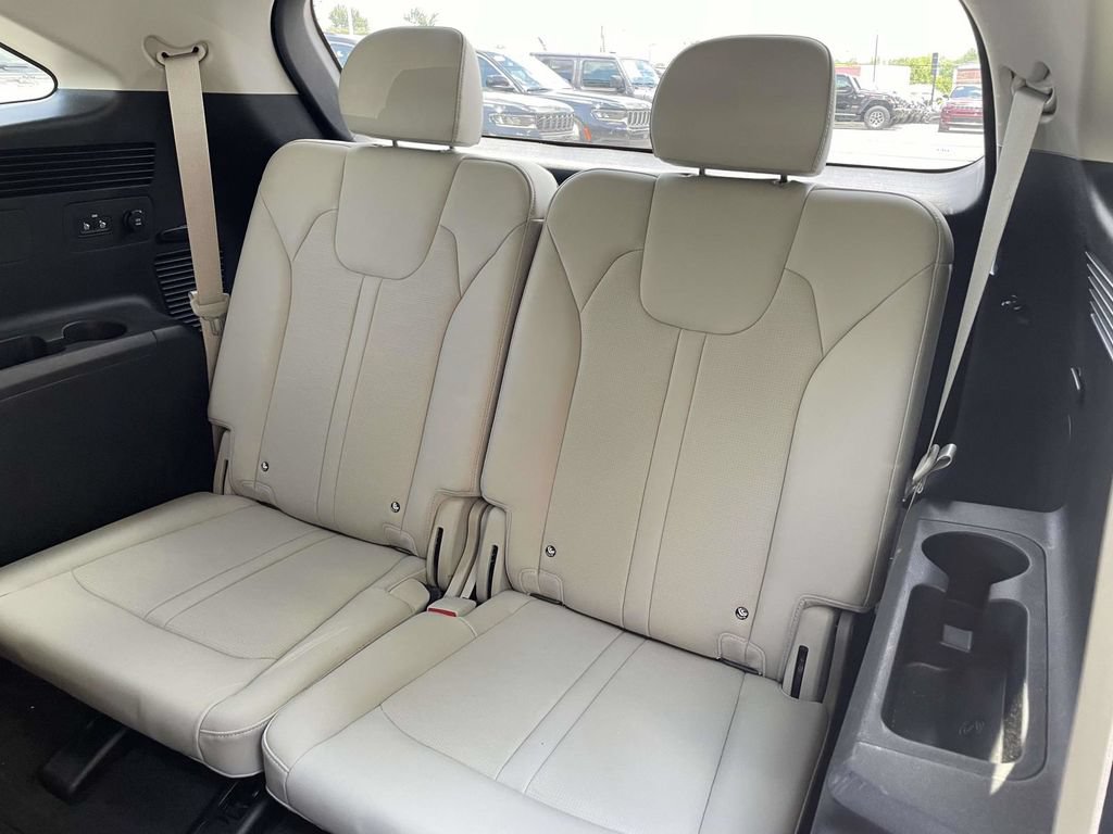 Used 2025 Kia Sorento S w/ Panoramic Sunroof Package FWD image 21