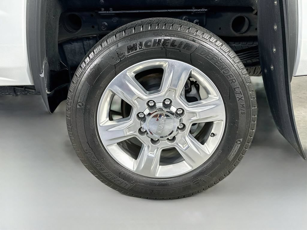 Used 2018 GMC Sierra 2500 SLT w/ Duramax Plus Package AWD/4WD image 31