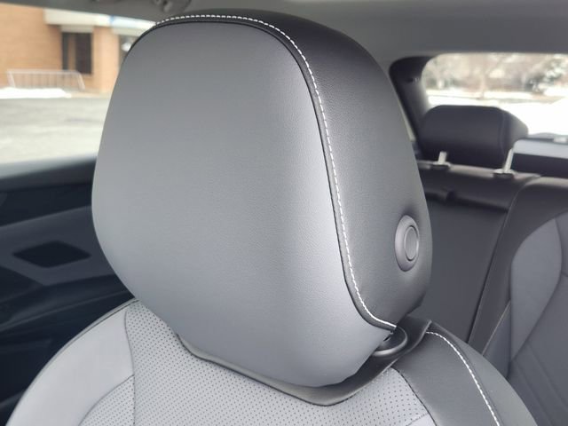 New 2026 Volkswagen Tiguan SE image 14