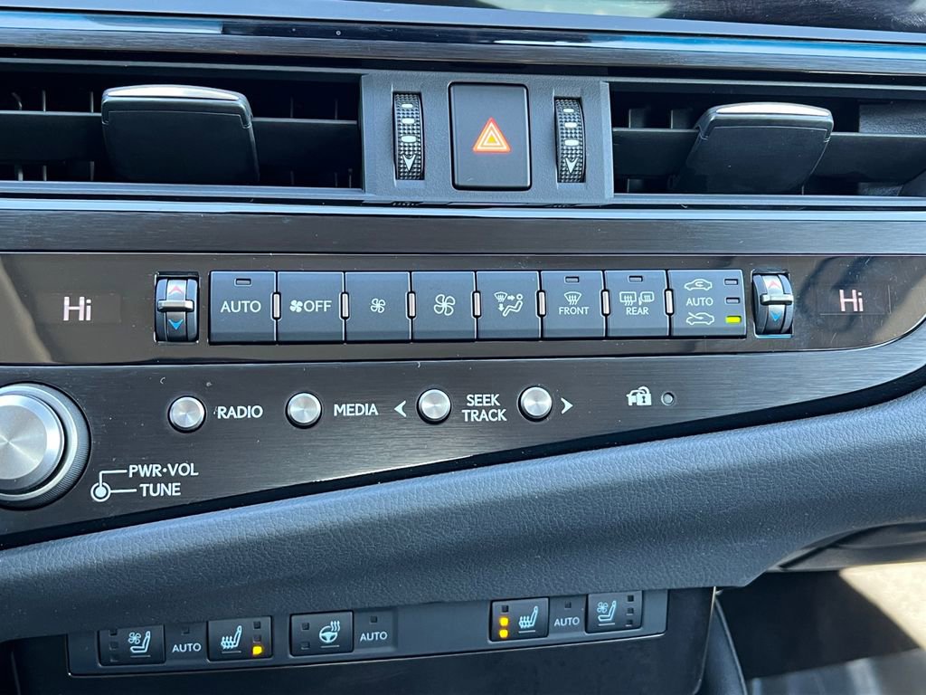 Certified 2023 Lexus ES 350 w/ Premium Package image 21