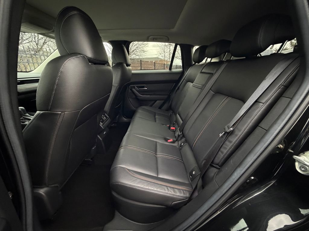 Used 2025 MAZDA CX-50 AWD 2.5 Hybrid w/ Premium Pkg image 17