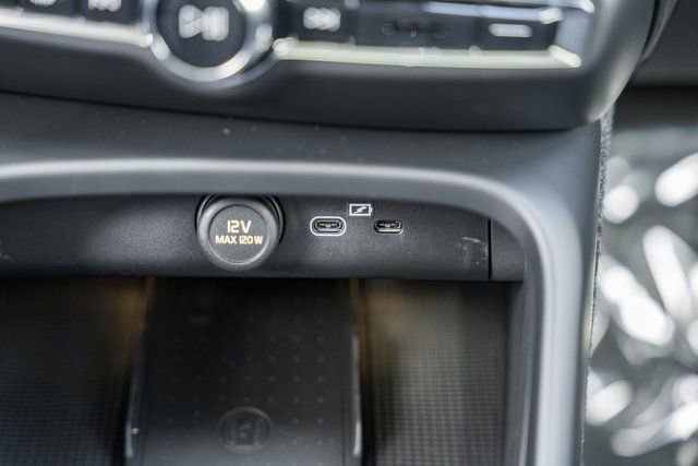 Used 2026 Volvo XC40 B5 Plus w/ Protection Package Premier image 25