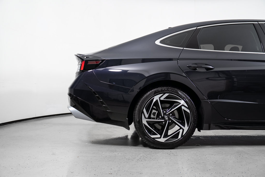 New 2026 Hyundai Sonata SEL FWD image 5