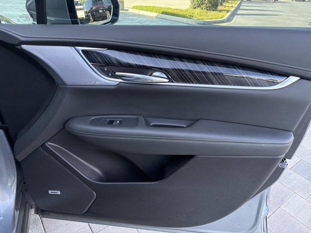 Used 2024 Cadillac XT6 Premium Luxury w/ Technology Package image 19