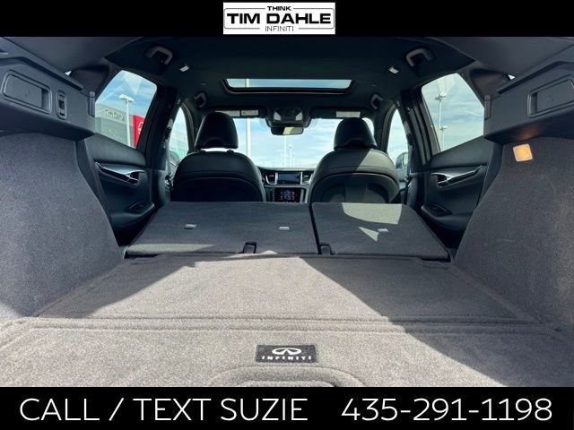 Certified 2025 INFINITI QX55 Luxe w/ Cargo Package AWD/4WD image 17