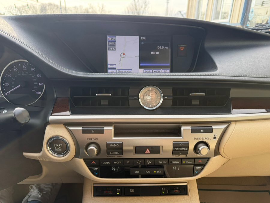 Used 2013 Lexus ES 350 image 19