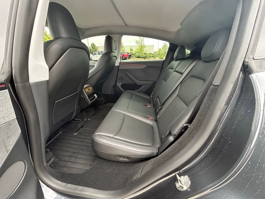 Used 2026 Tesla Model Y Long Range AWD/4WD image 21