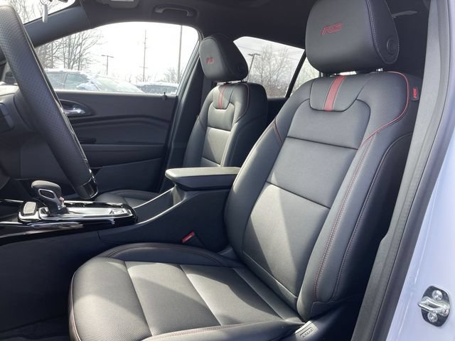 New 2026 Chevrolet Trax RS w/ Sunroof Package FWD image 11