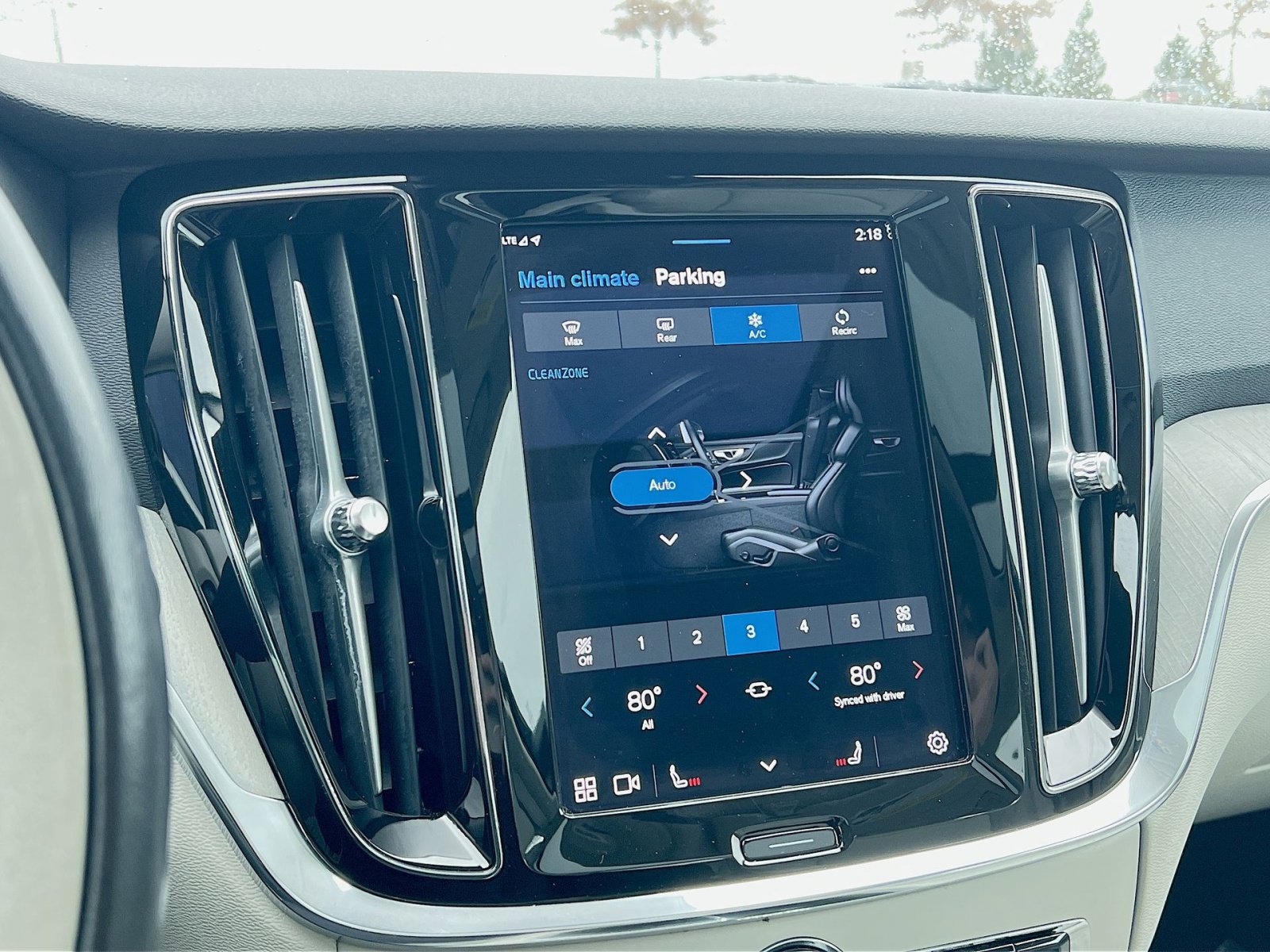 Certified 2024 Volvo S60 B5 Plus image 21