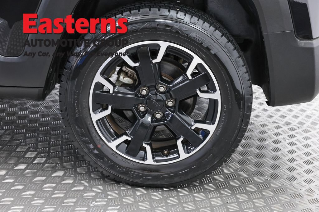 Used 2023 Jeep Renegade Latitude AWD/4WD image 34