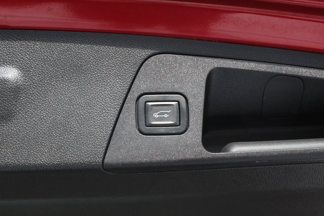 Used 2017 Buick Envision Essence w/ LPO, Cargo Package image 12