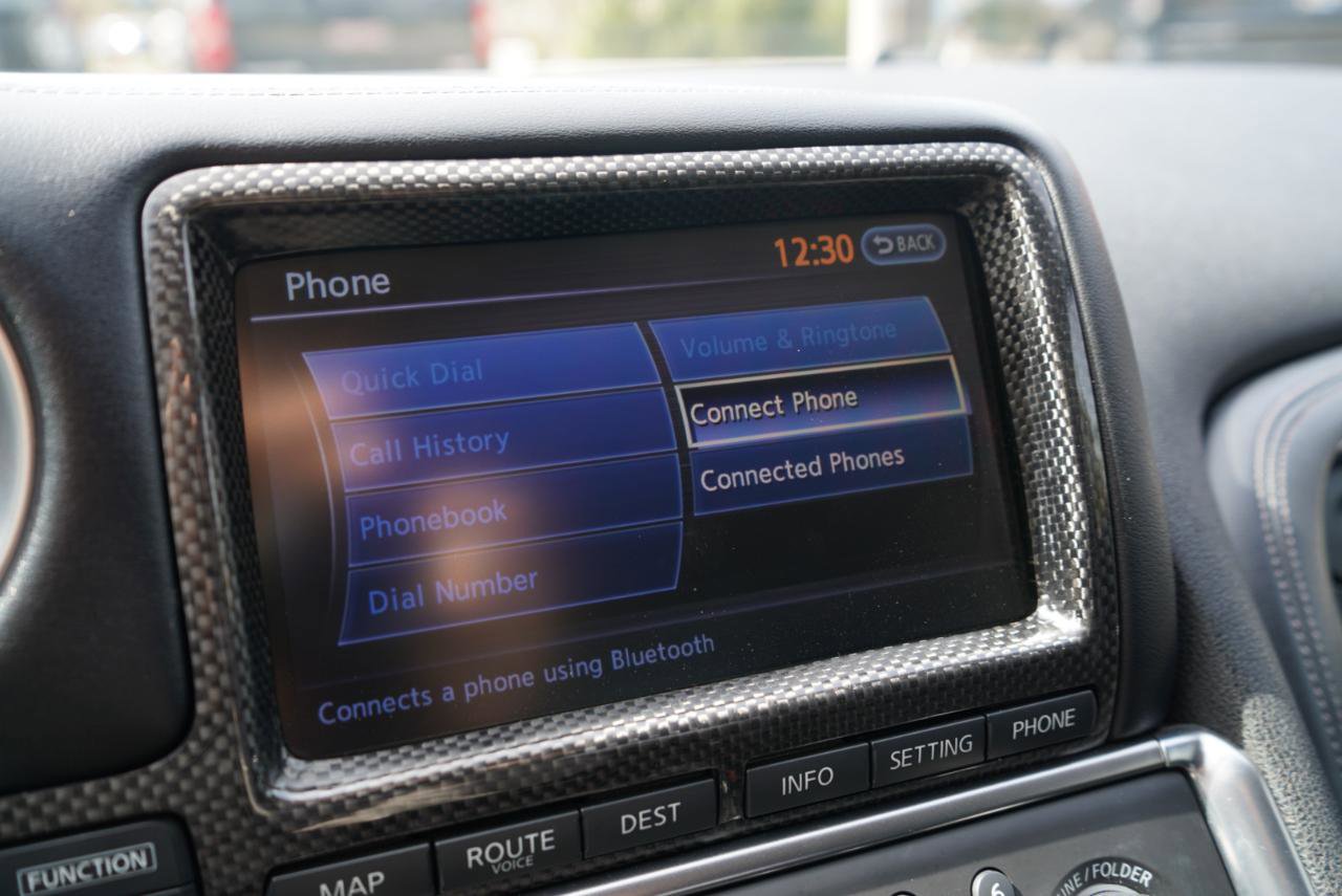 Used 2010 Nissan GT-R Premium image 37