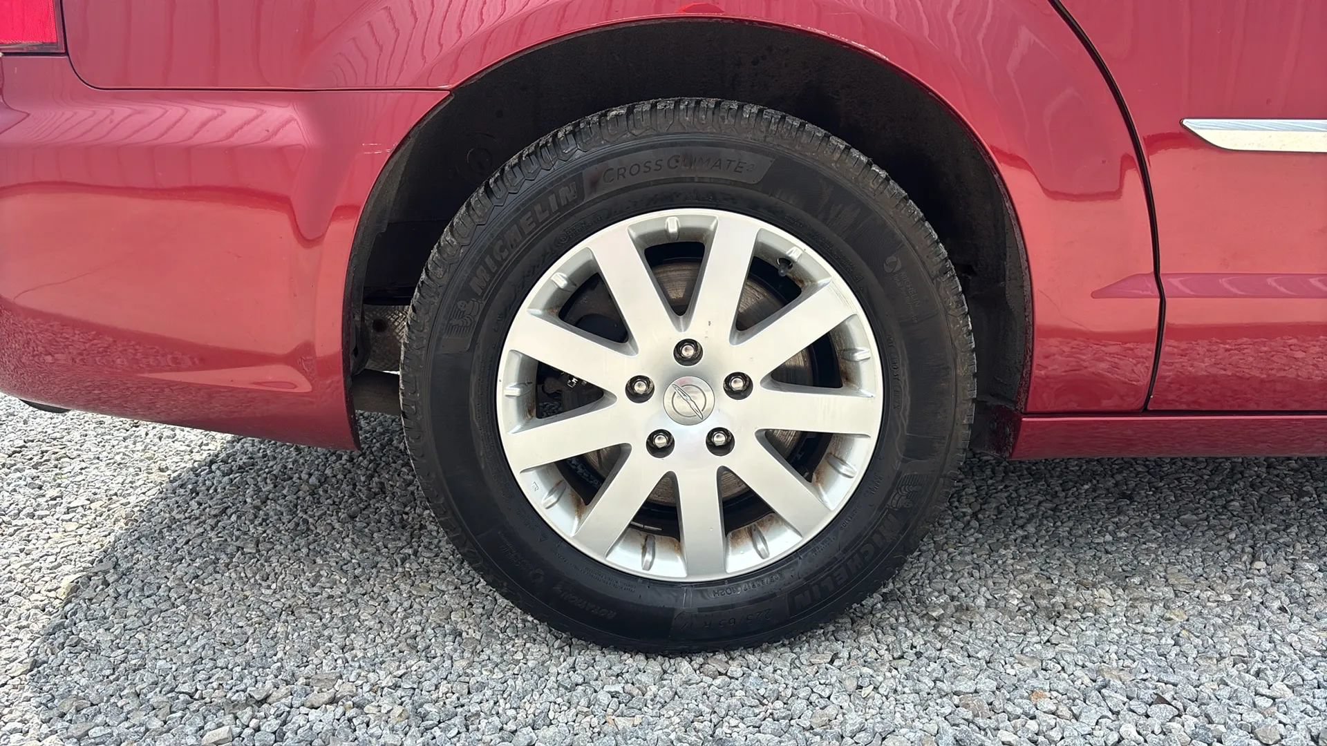 Used 2016 Chrysler Town & Country Touring w/ Driver Convenience Group FWD image 7