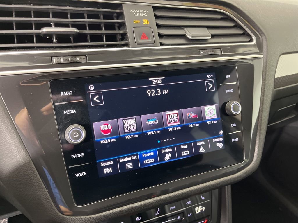 Used 2024 Volkswagen Tiguan SE image 30