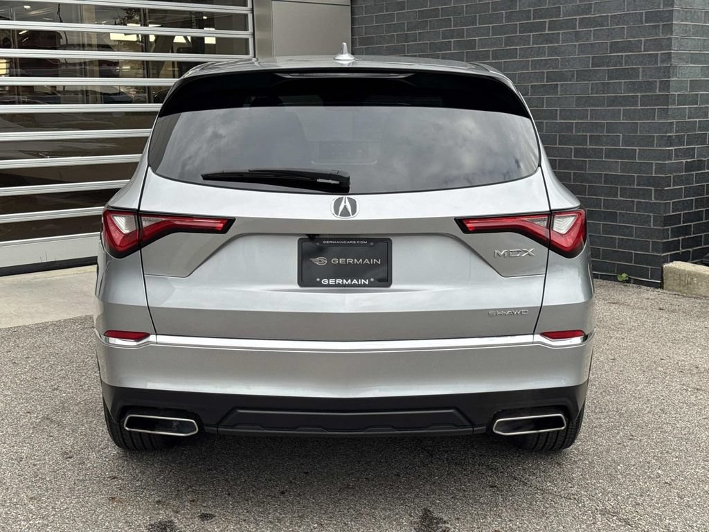 Used 2024 Acura MDX SH-AWD image 5