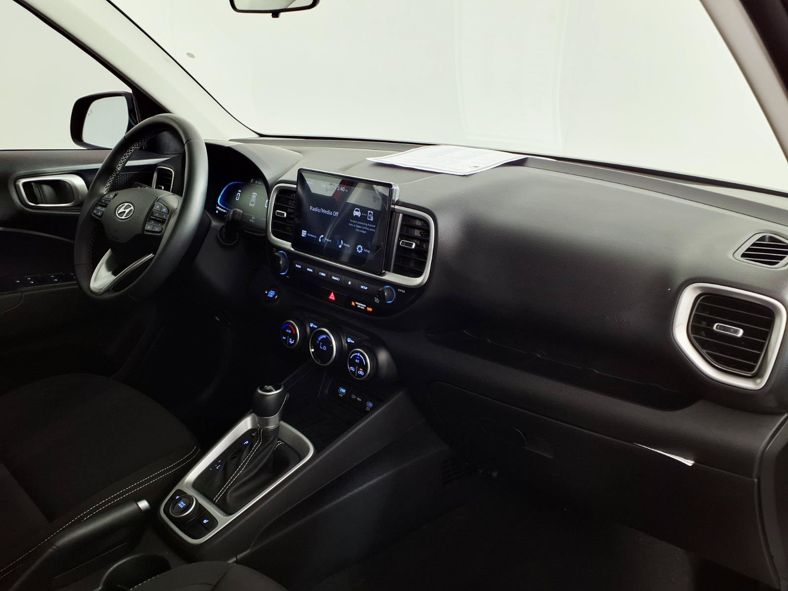 Certified 2026 Hyundai Venue SEL FWD image 9