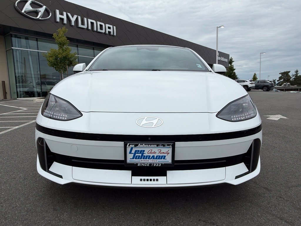 Used 2023 Hyundai Ioniq 6 Limited AWD/4WD image 7