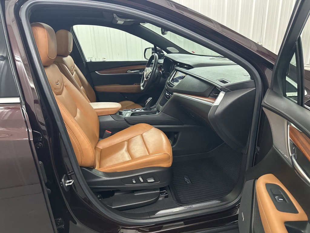 Used 2021 Cadillac XT5 Premium Luxury image 39