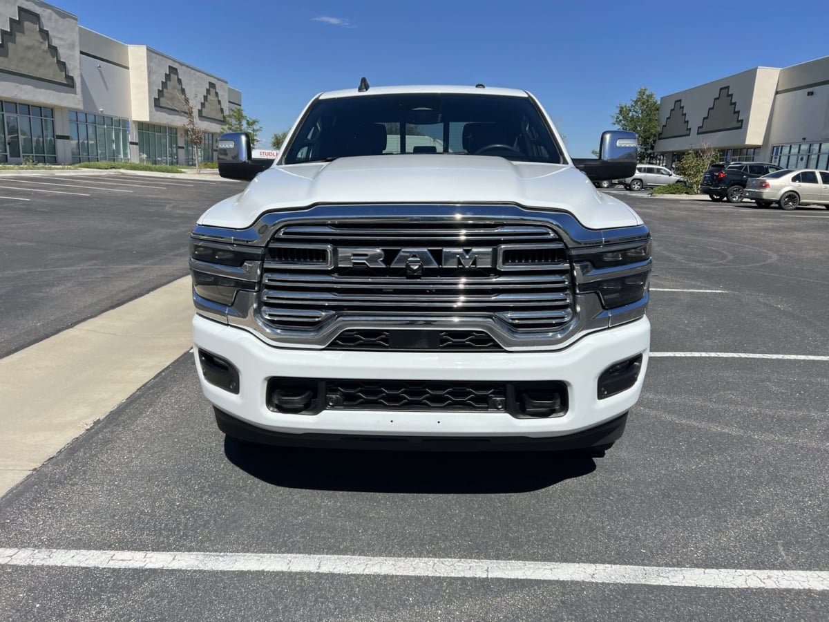 Used 2025 RAM 2500 Laramie AWD/4WD image 8