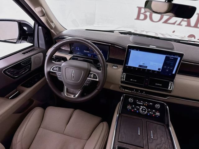 Certified 2024 Lincoln Navigator Reserve AWD/4WD image 28