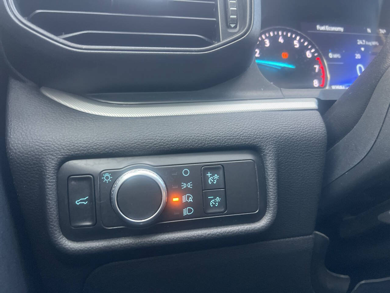 Used 2020 Ford Explorer XLT RWD image 21