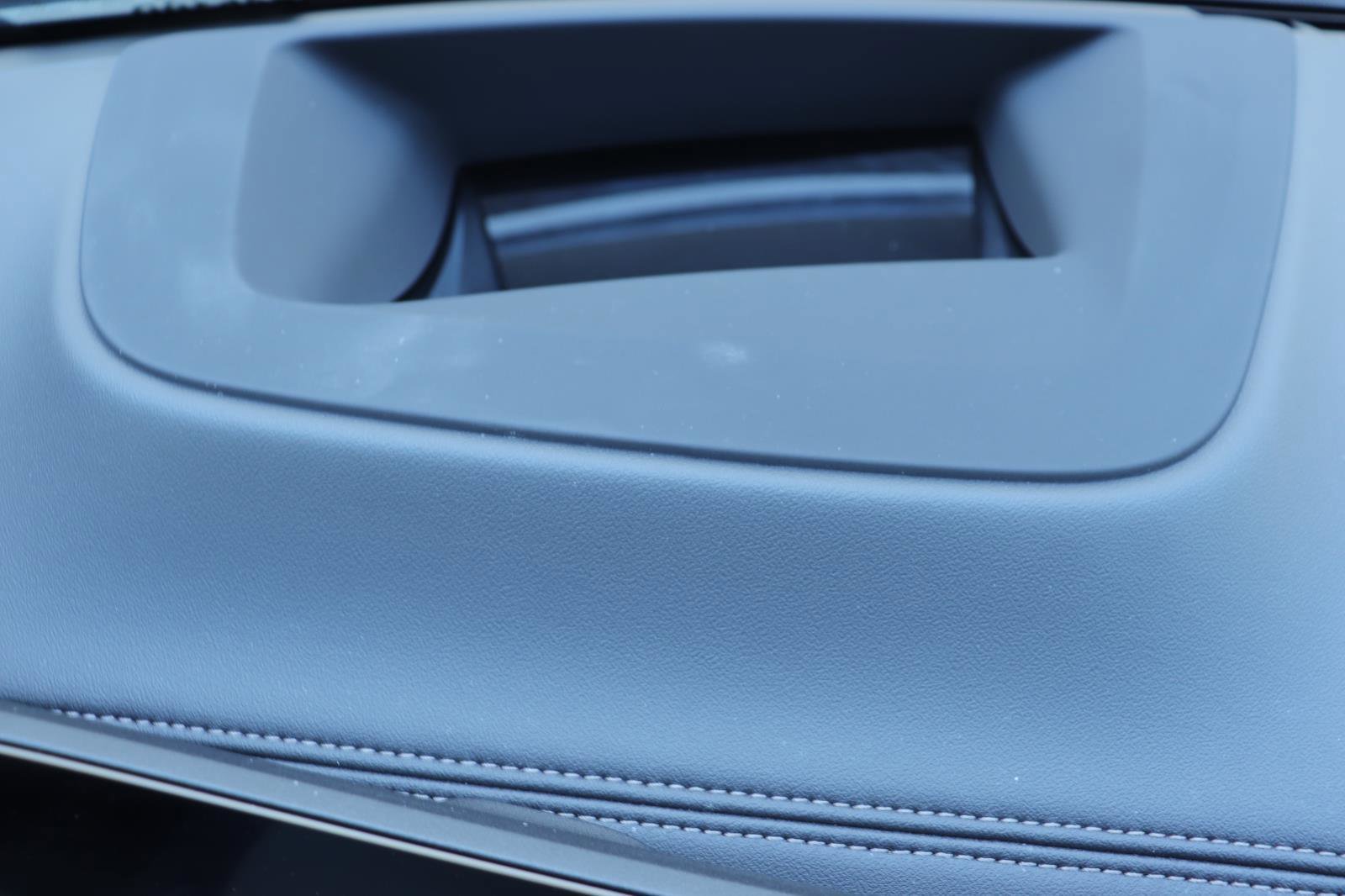 Used 2024 BMW X5 sDrive40i w/ M Sport Package image 28