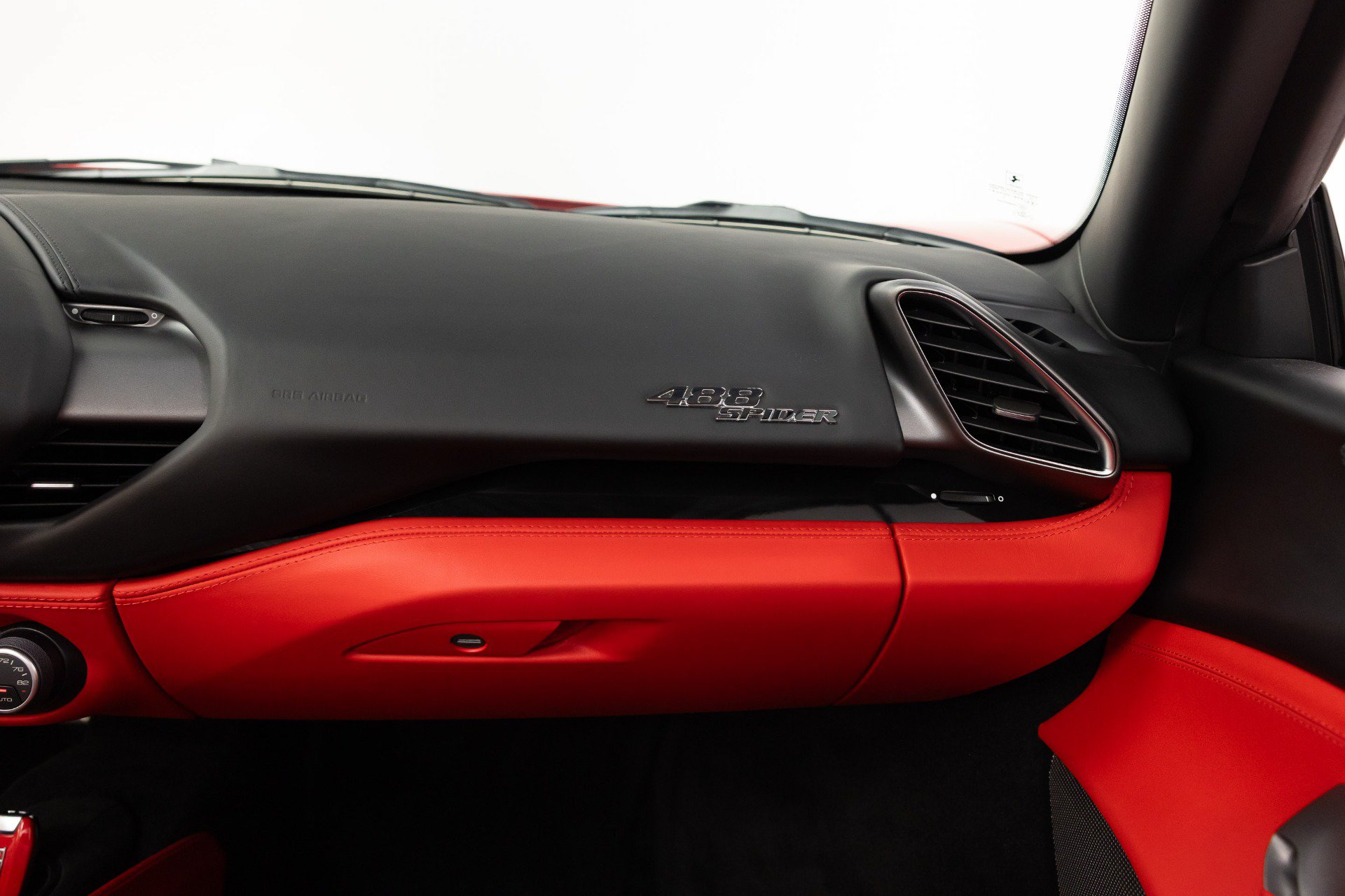Certified 2017 Ferrari 488 Spider RWD image 99