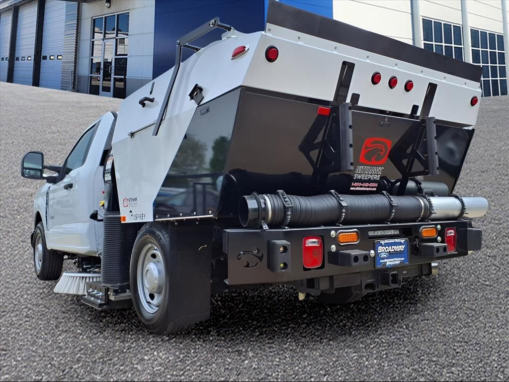 Used 2024 Ford F250 XL RWD image 3