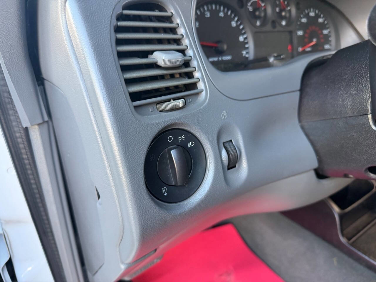 Used 2010 Ford Ranger XLT image 16