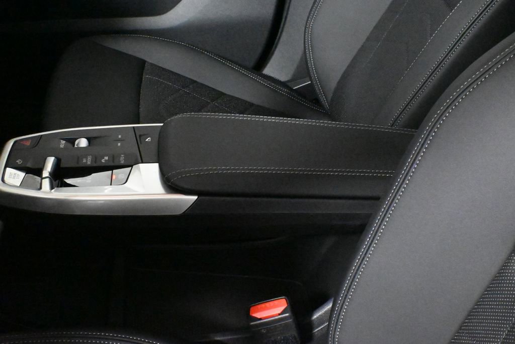 Certified 2025 BMW X2 xDrive28i w/ Technology Package image 26