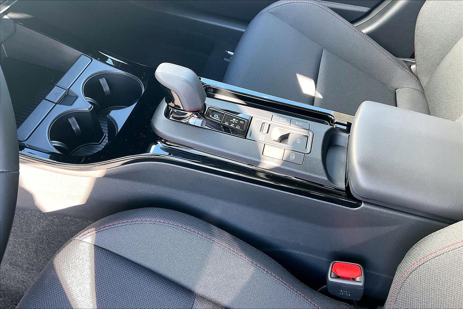 New 2026 Toyota Prius Plug-In Hybrid FWD image 10