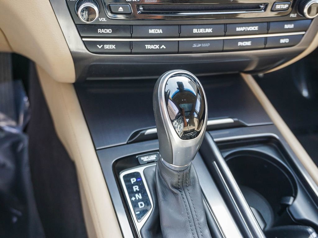 Used 2016 Hyundai Genesis 3.8 w/ Option Group 03 image 22