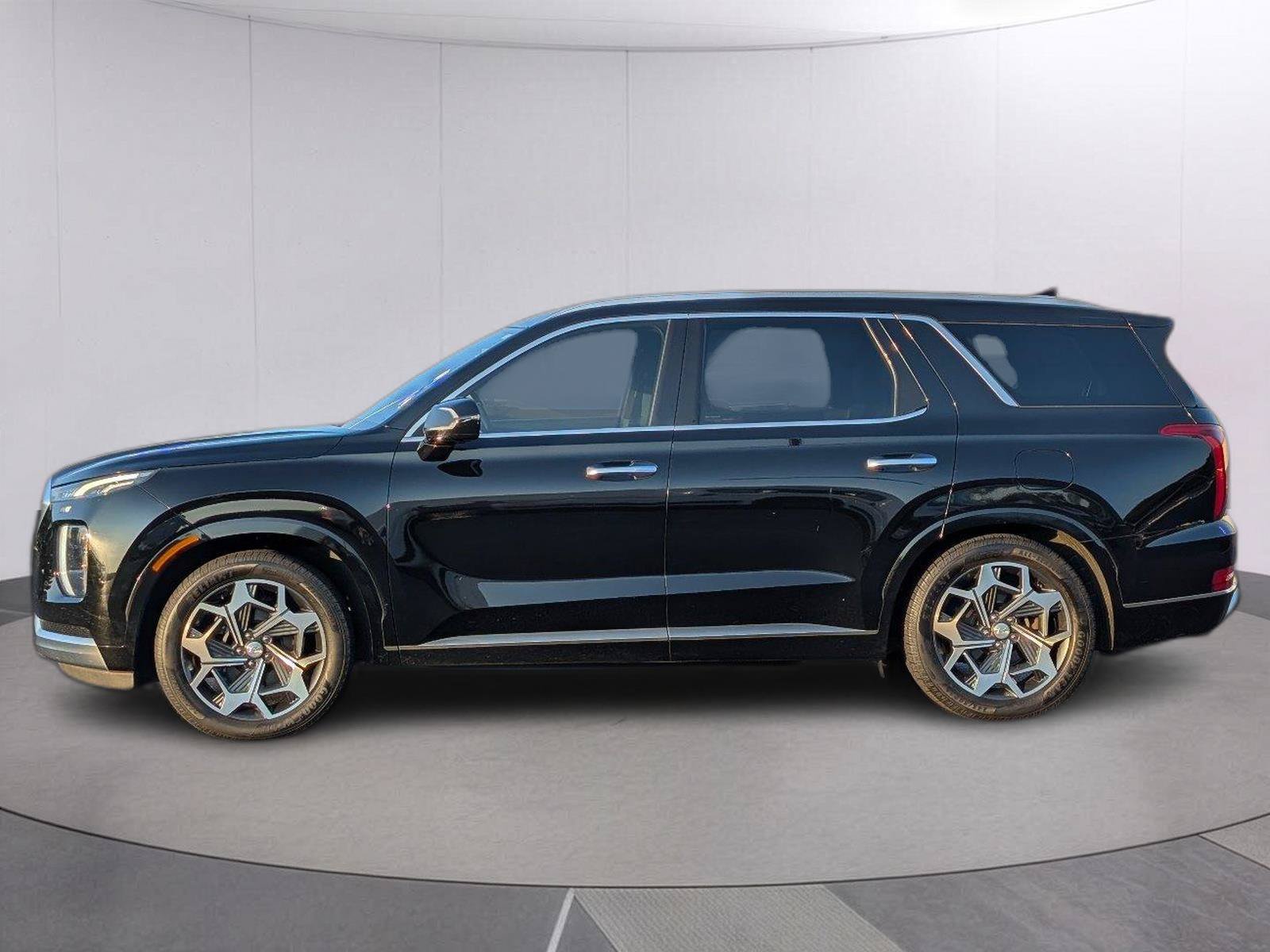 Used 2021 Hyundai Palisade Calligraphy FWD image 2