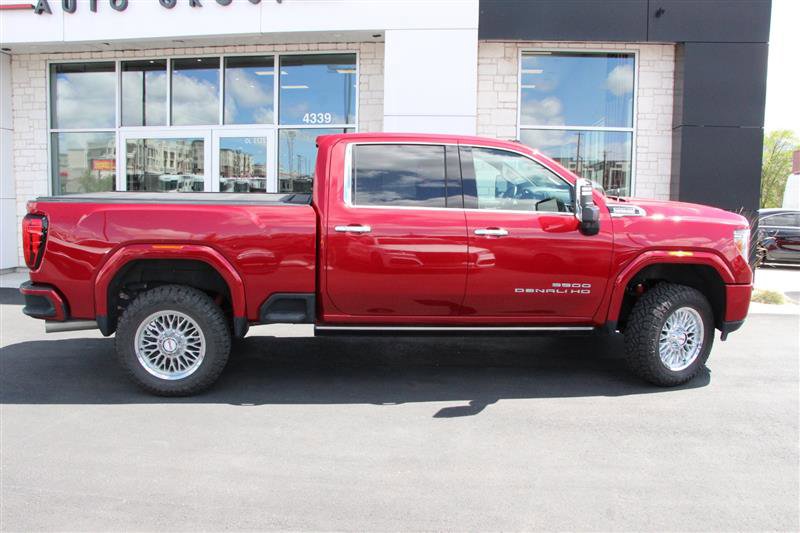 Used 2021 GMC Sierra 3500 Denali w/ Denali Ultimate Package AWD/4WD image 8