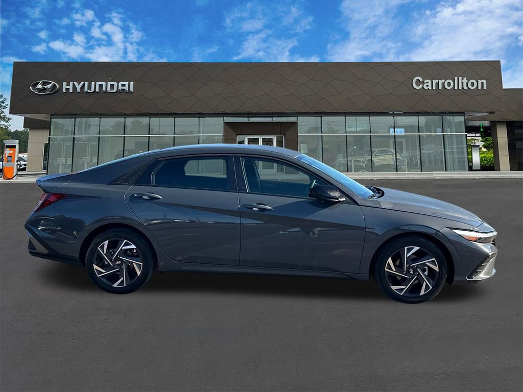 New 2025 Hyundai Elantra Sport image 4