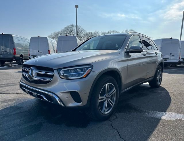 Used 2021 Mercedes-Benz GLC 300 4MATIC image 2
