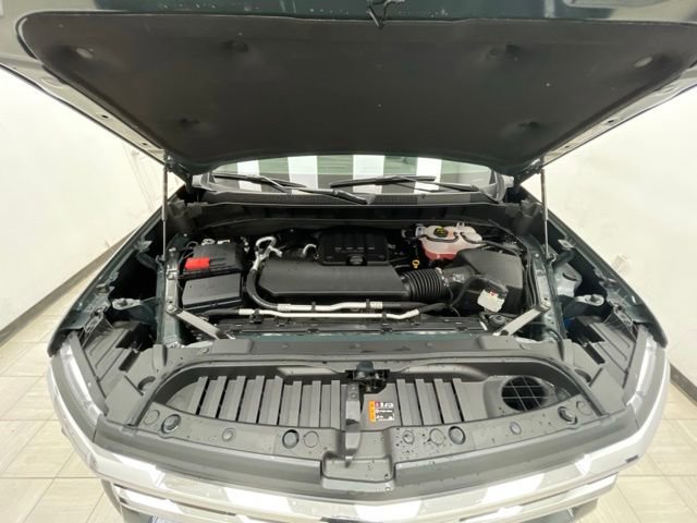 Used 2025 Chevrolet Silverado 1500 LT image 18