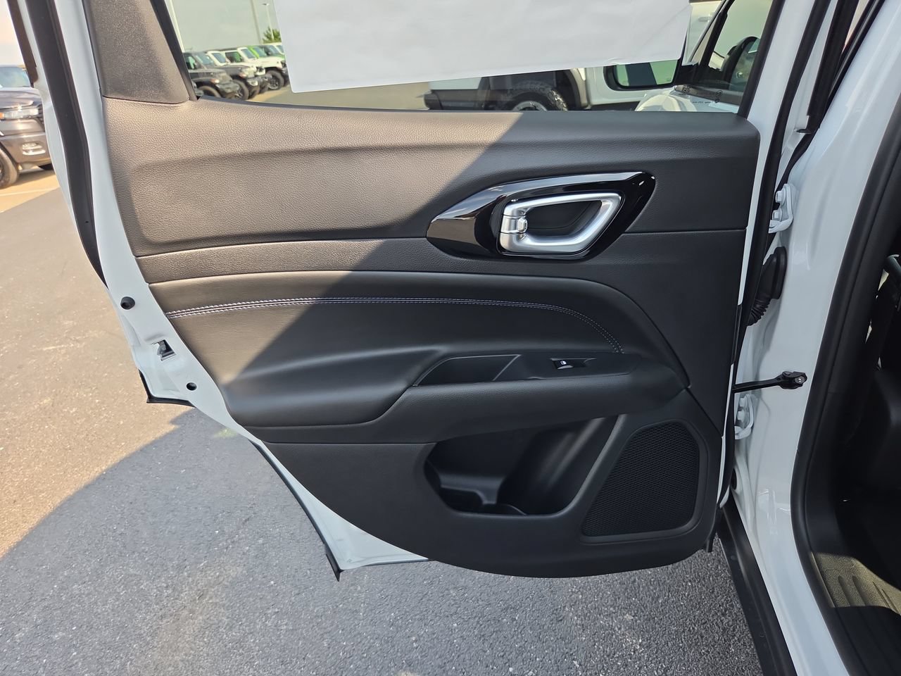 New 2026 Jeep Compass Latitude AWD/4WD image 13