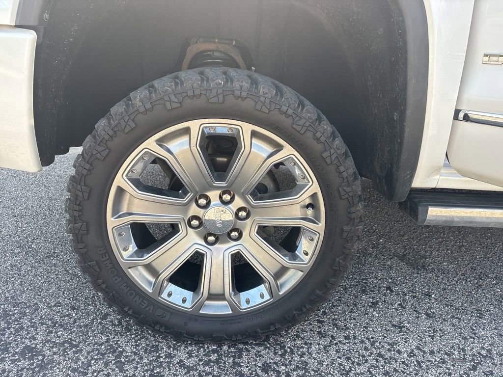 Used 2017 GMC Sierra 1500 Denali w/ Denali Ultimate Package AWD/4WD image 25
