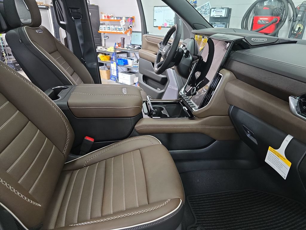 New 2026 GMC Yukon XL Denali Ultimate AWD/4WD image 10
